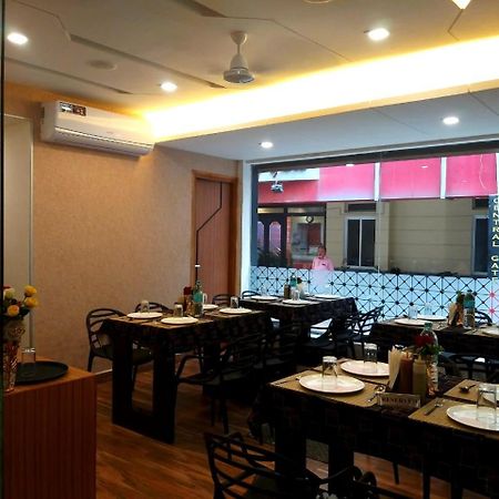 Hotel Grand Elegant à Chennai Extérieur photo